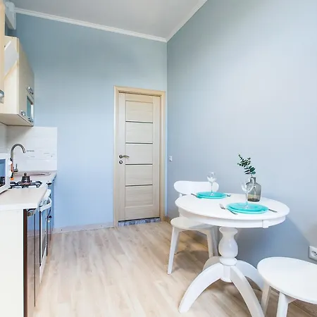 1 Bedroom Apartment Near Elizabeth'S The Cathedral Lviv Exterior photo