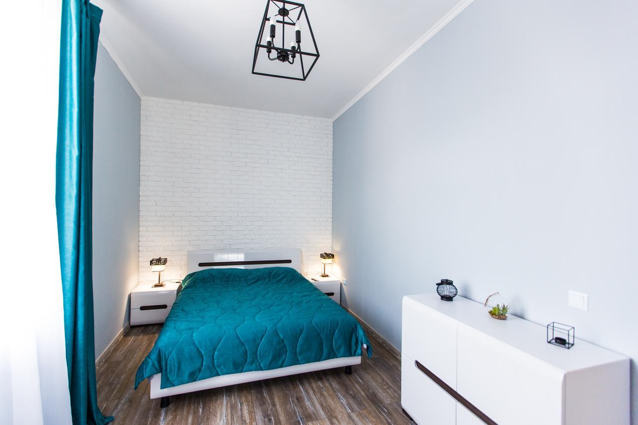Apartment 1 Bedroom Near Elizabeth's The Cathedral *